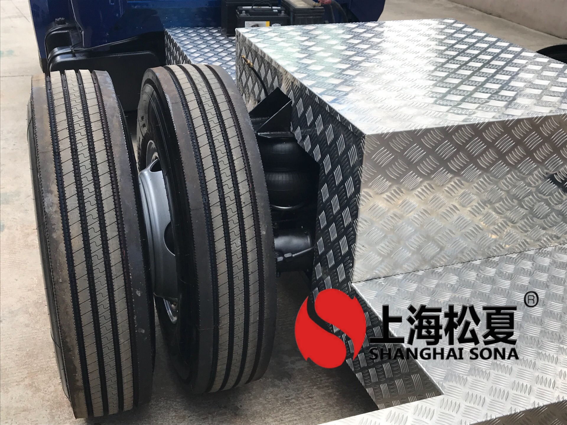 福特T700后桥改装橡胶樱桃视频污下载